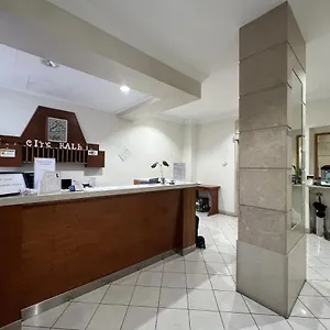 3* Pensión Hall